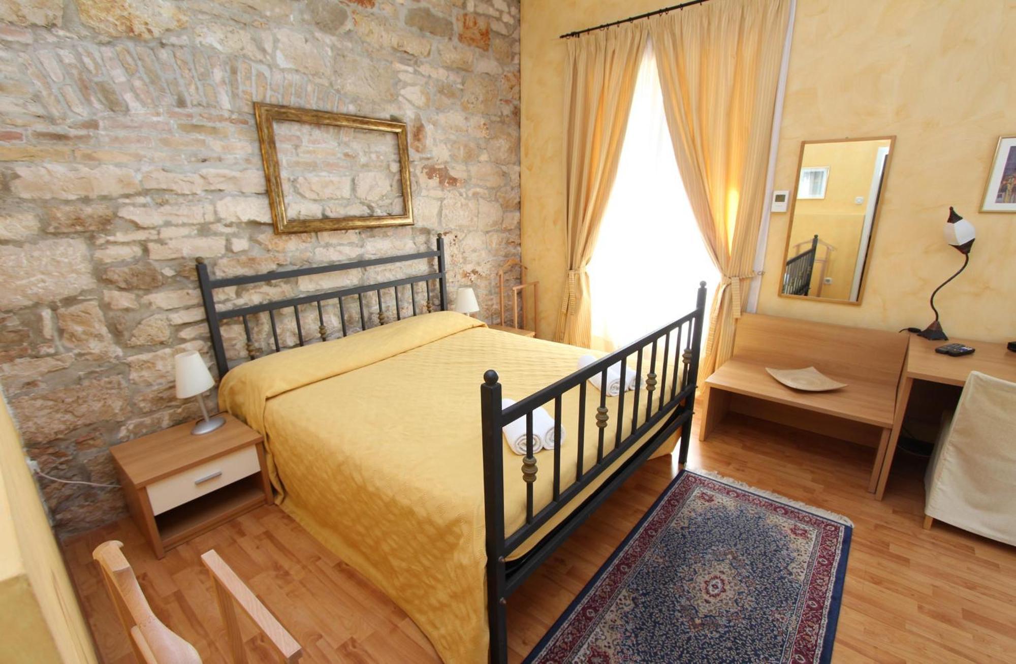 Rooms And Studios Villa Rossella 2 Rovinj Quarto foto
