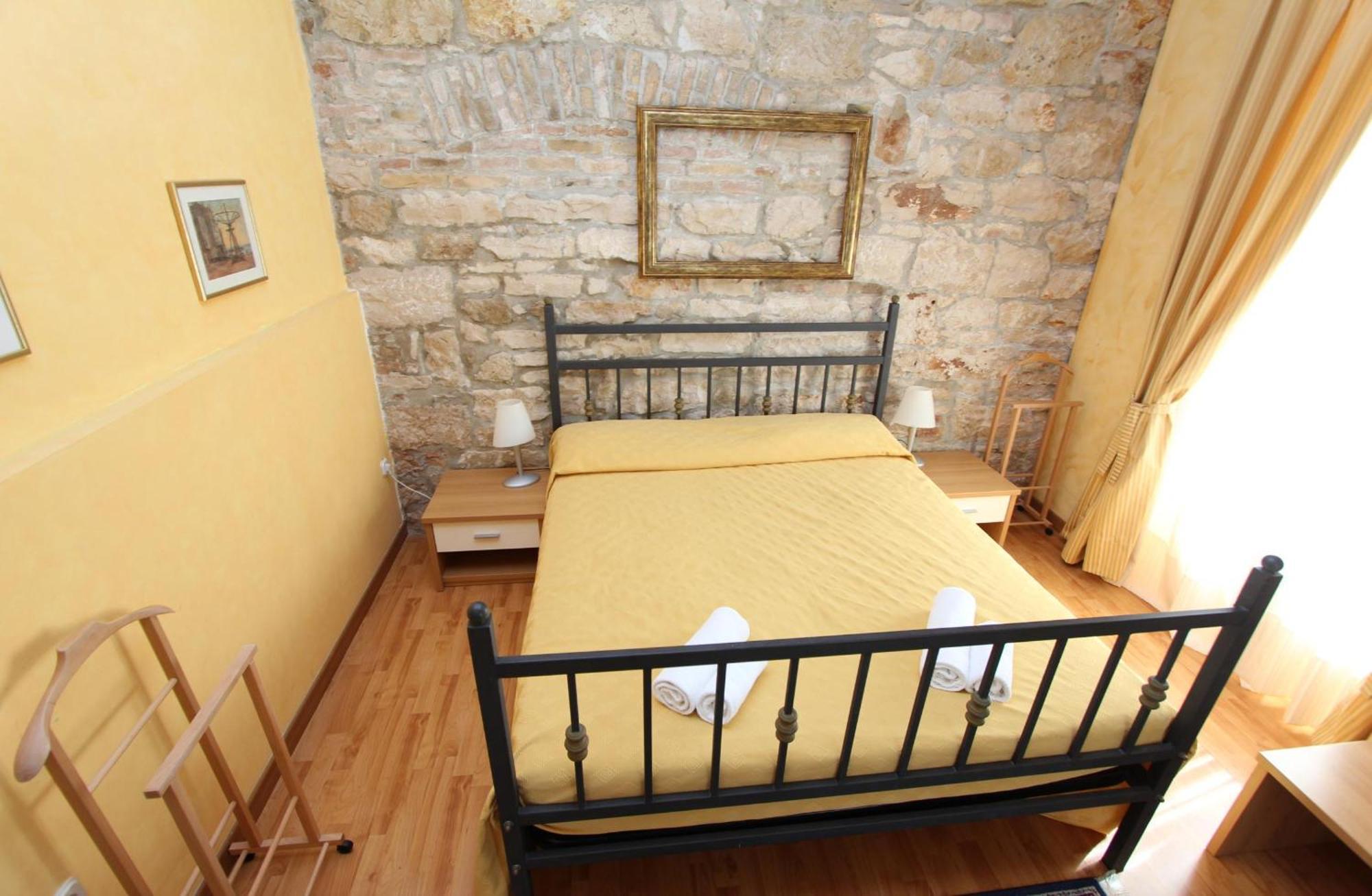 Rooms And Studios Villa Rossella 2 Rovinj Quarto foto